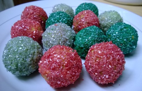 Christmas bauble cake pops