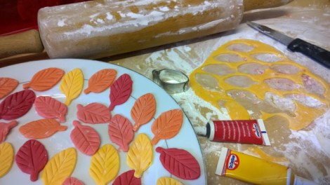 Making cake leaves