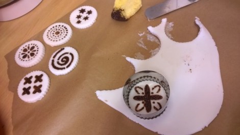 Cutting stencilled fondant out